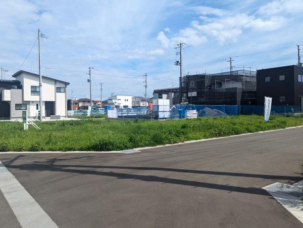 名取市上余田字市坪の新築一戸建