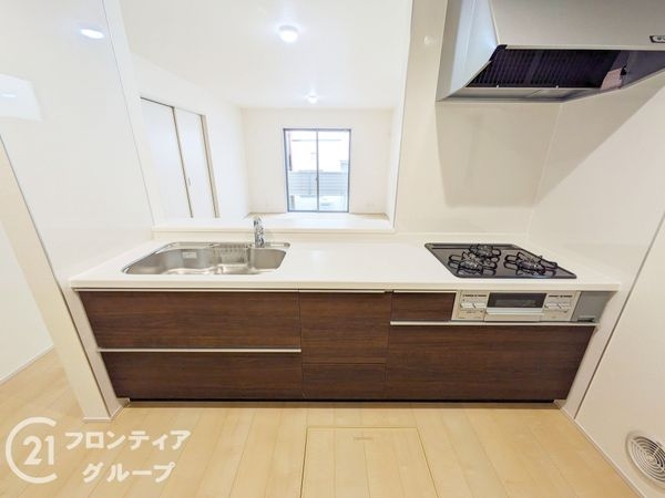 神戸市兵庫区熊野町３丁目　新築一戸建て　４期　２号棟